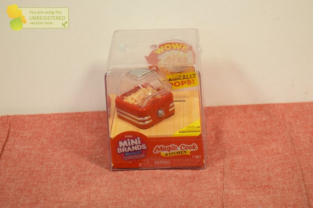 Mini Brands Magic Cook Kitchen Popcorn Machine